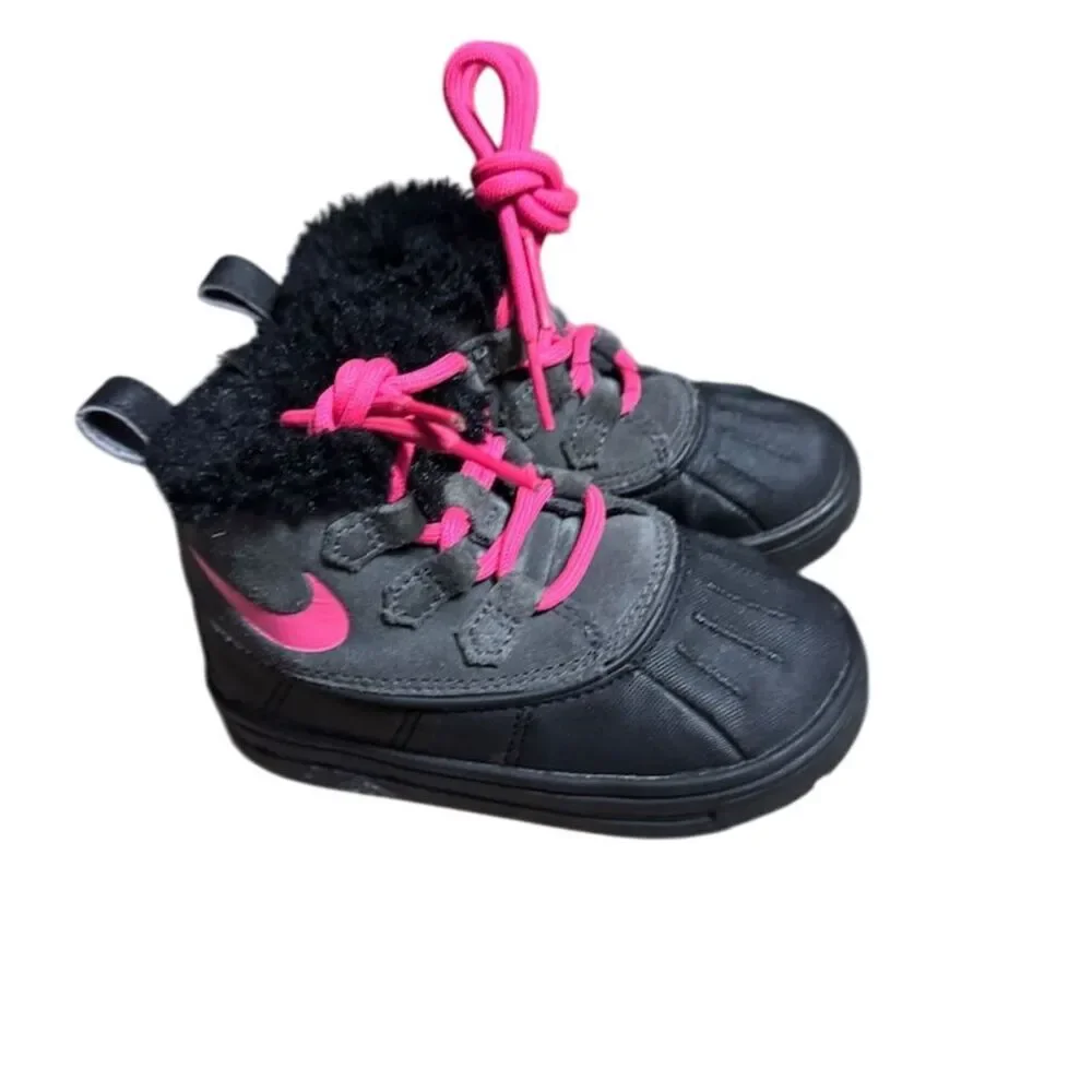 Nike Toddler Girls' Woodside Chukka 2 Boots Black High-Top Winter Casual